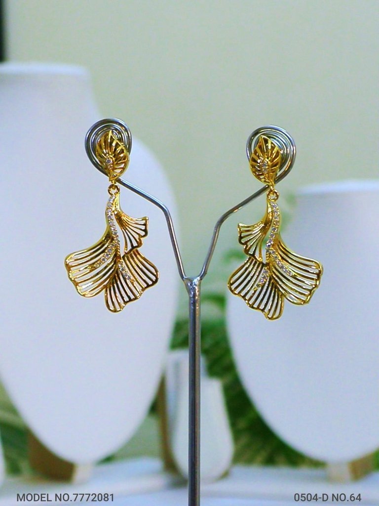 Ginkgo Grace Golden Glow Dangles