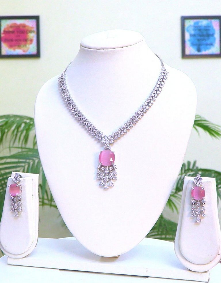 Sunlit Cascade Necklace Set – Rosy Blush Edition