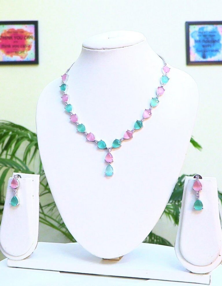 Dreamy Dewdrop Necklace Set-Multi Color Edition